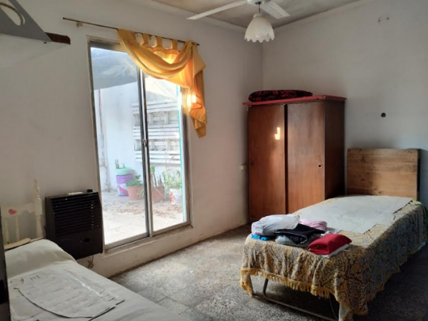 VENTA - CASA INTERNA + DEPTO. 1 DORM. ZONA CENTRO - PARQUE