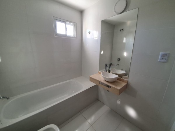 VENTA EN MICROCENTRO DEPTO. AMOBLADO 1 DORM