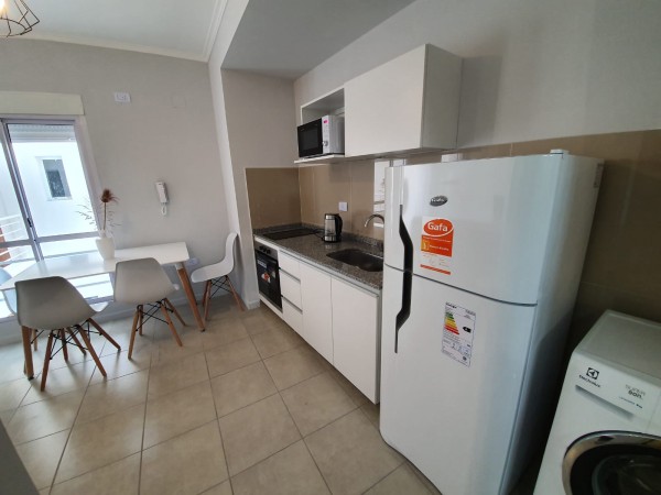 VENTA EN MICROCENTRO DEPTO. AMOBLADO 1 DORM