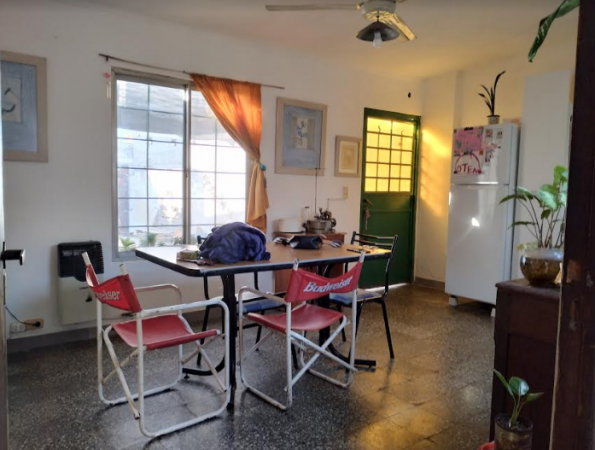VENTA - CASA INTERNA + DEPTO. 1 DORM. ZONA CENTRO - PARQUE