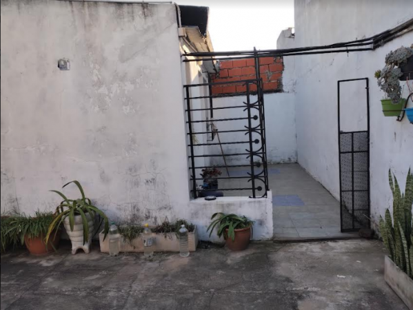 VENTA - CASA INTERNA + DEPTO. 1 DORM. ZONA CENTRO - PARQUE