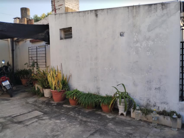 VENTA - CASA INTERNA + DEPTO. 1 DORM. ZONA CENTRO - PARQUE