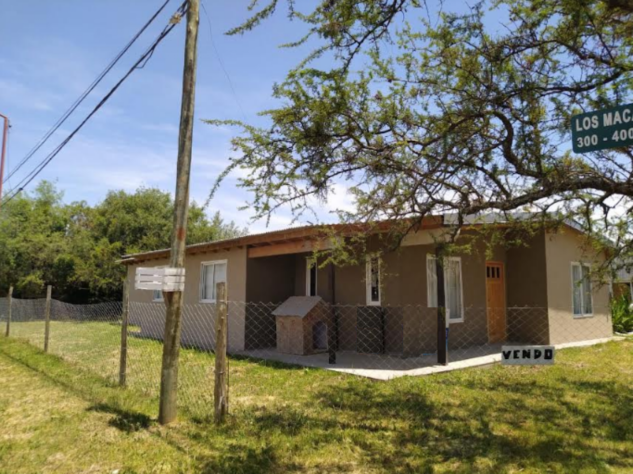 VENTA CASA EN ESQ. ORO VERDE - AMPLIO TERRENO