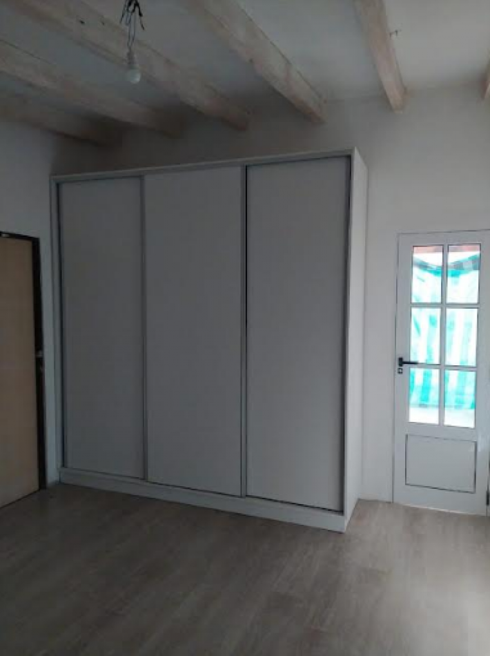 VENTA CASA EN ESQ. ORO VERDE - AMPLIO TERRENO