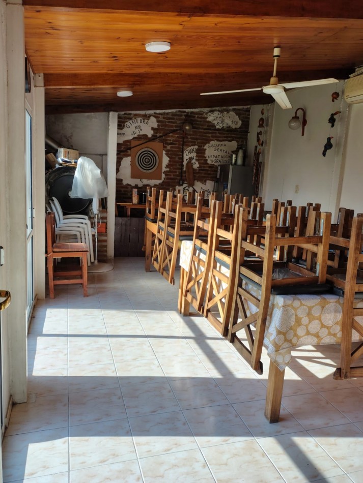 AMPLIA CASA 3 DORM. CALLE BARBAGELATA