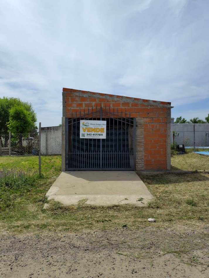 HERMOSA ESQUINA CON QUINCHO Y PILETA  SAUCE MONTRULL