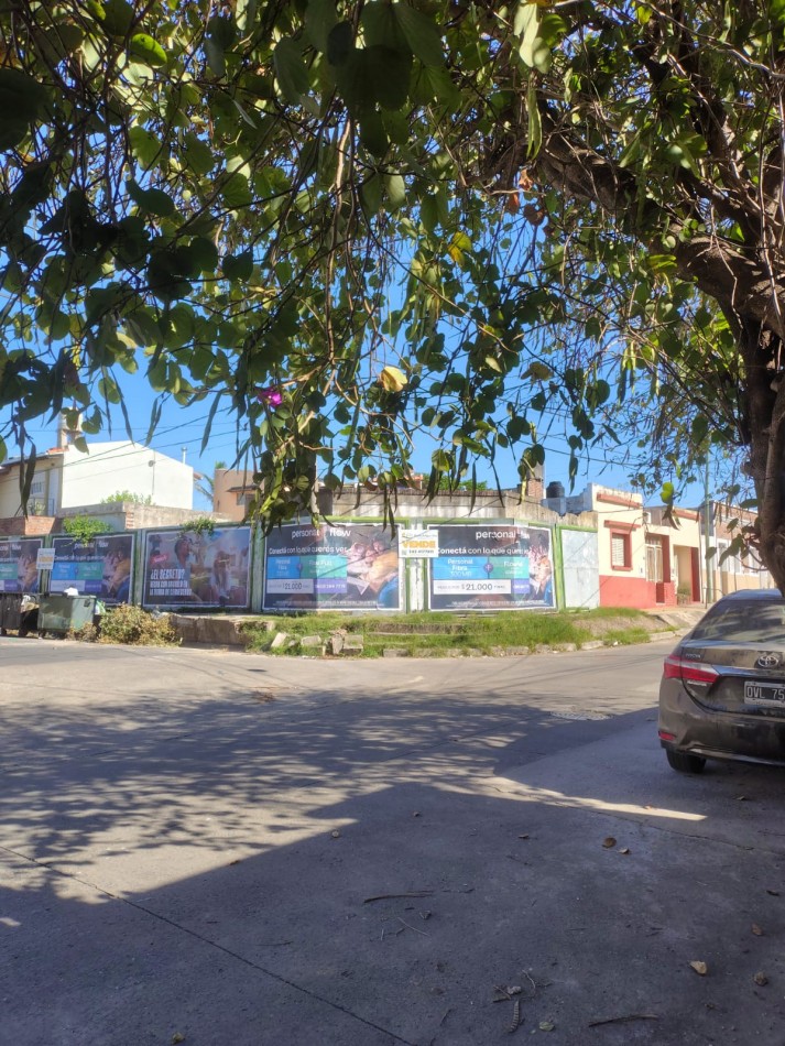 TERRENO EN VENTA ZONA AV RAMIREZ Y RACEDO