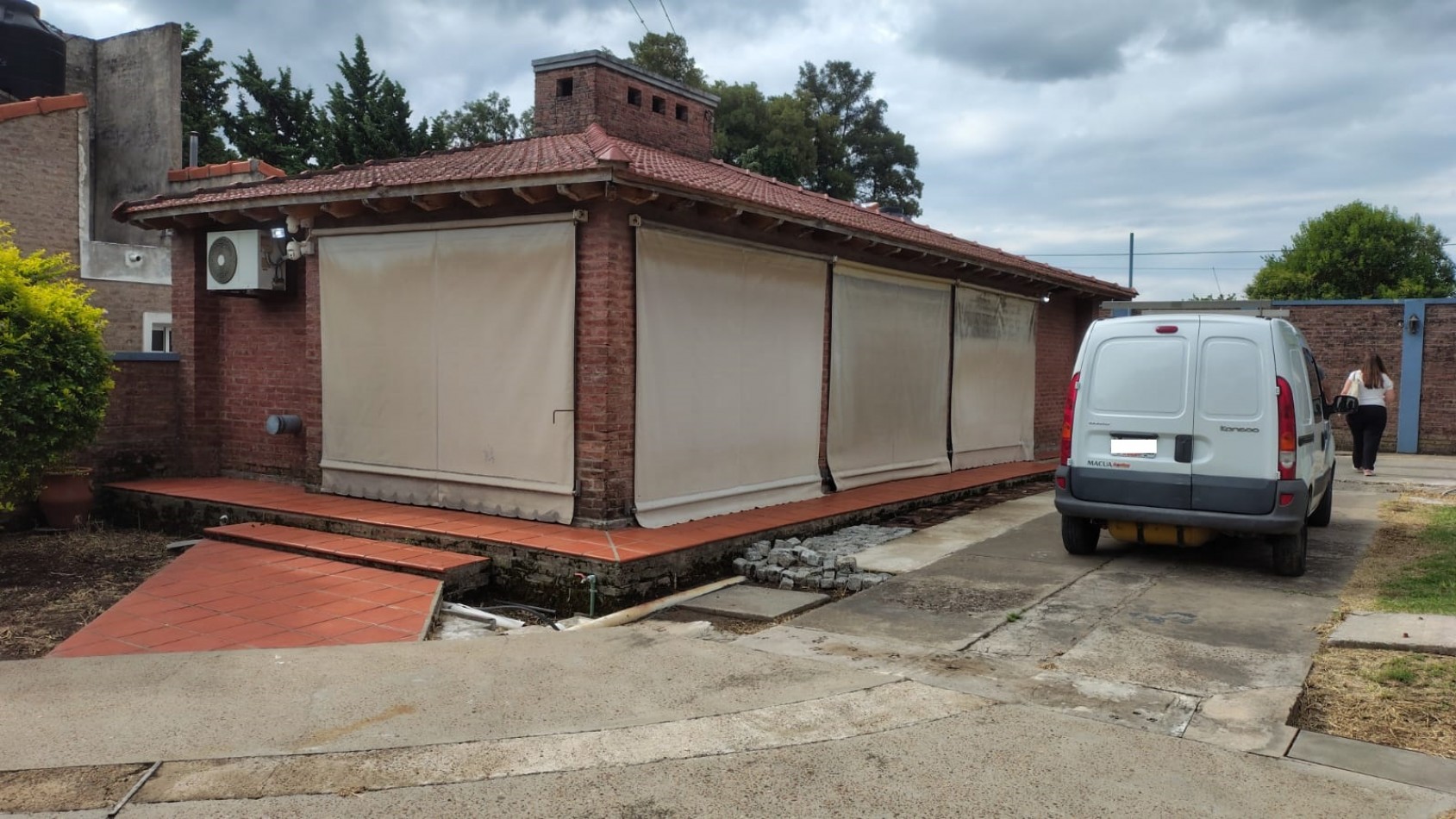 GRAN PROPIEDAD A METROS DE AV. DE LA AMERICAS