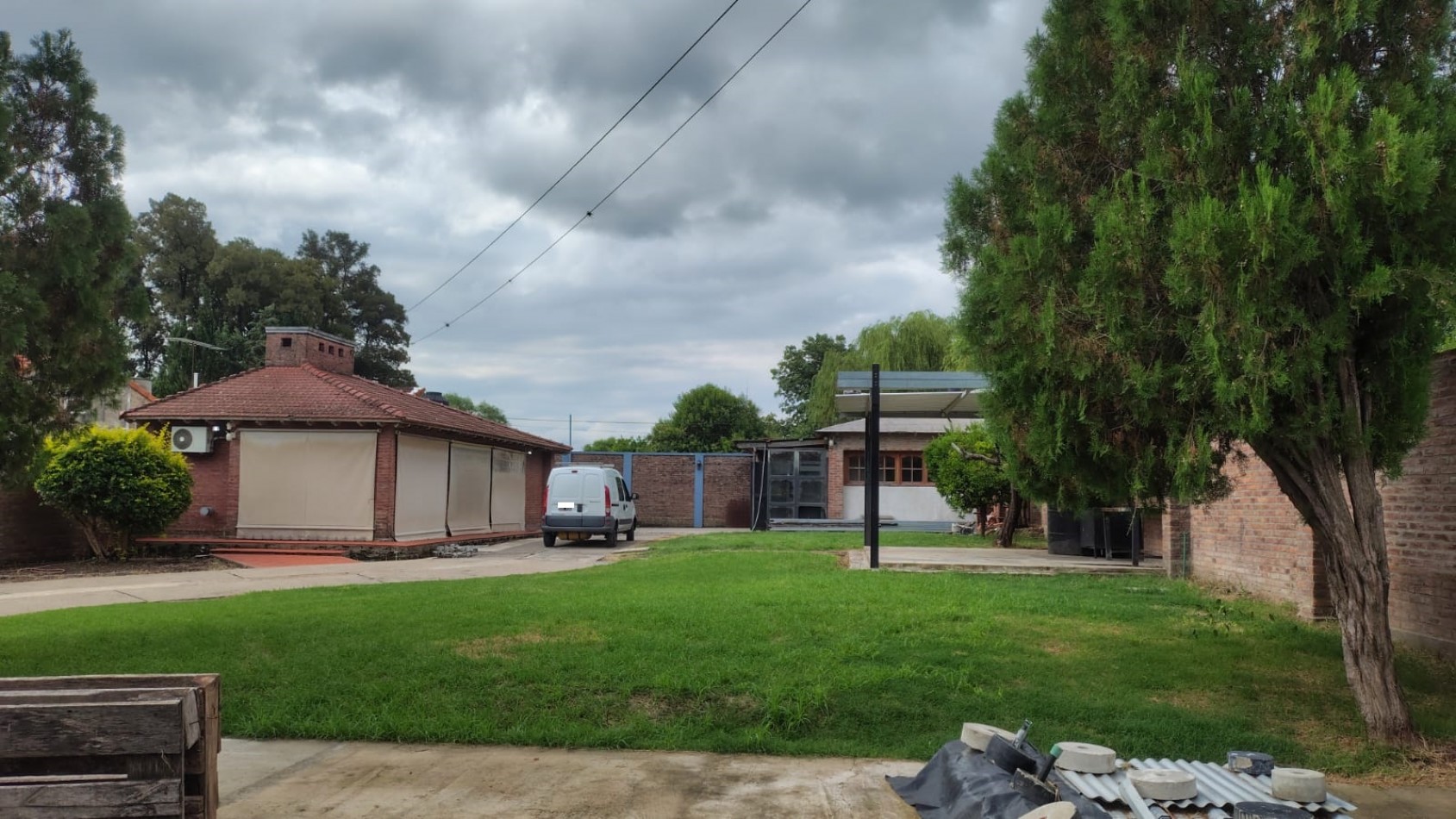 GRAN PROPIEDAD A METROS DE AV. DE LA AMERICAS