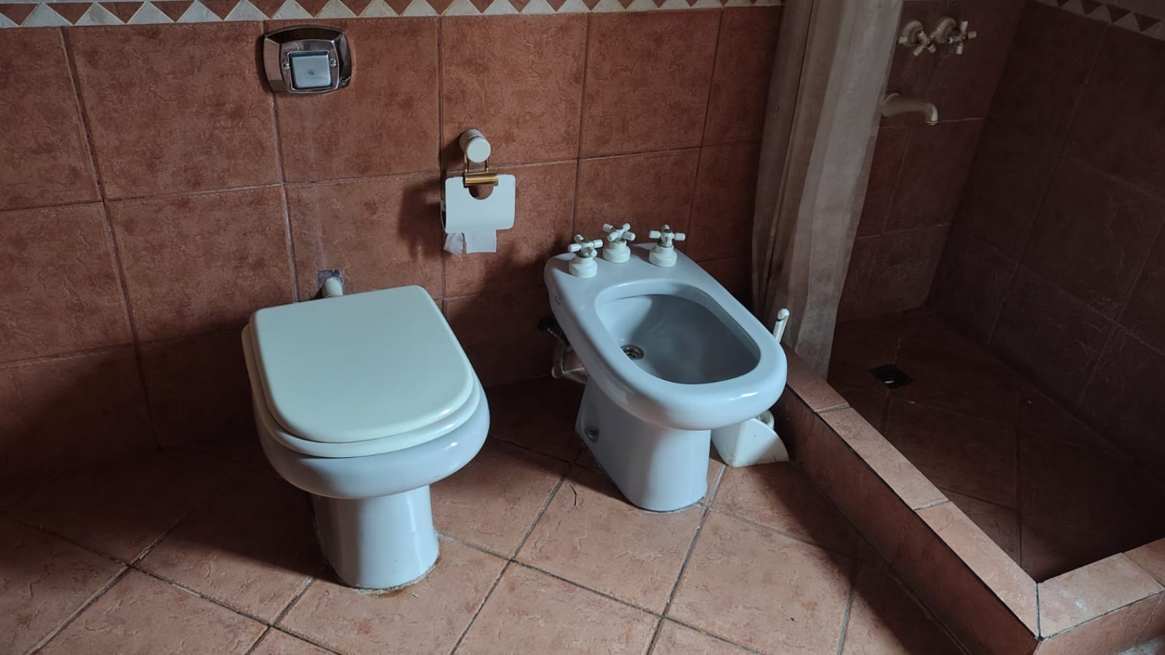 GRAN PROPIEDAD A METROS DE AV. DE LA AMERICAS