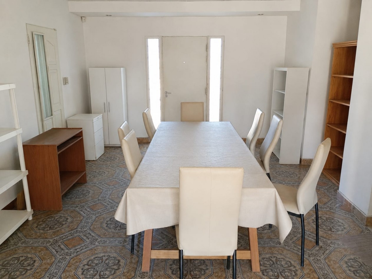 CASA CON GRAN TERRENO EN SAUCE MONTRULL RN12