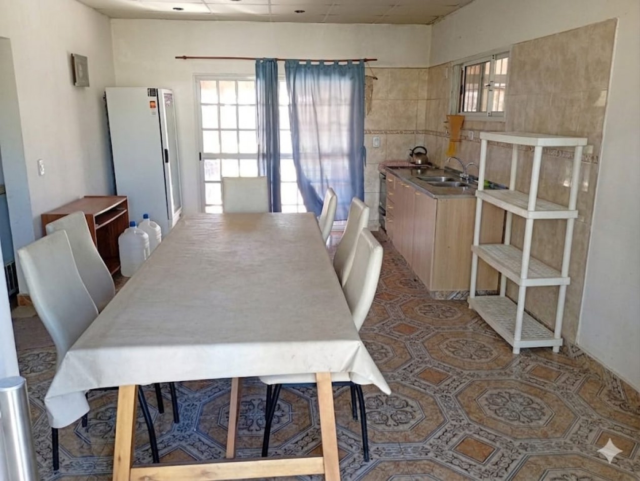 CASA CON GRAN TERRENO EN SAUCE MONTRULL RN12