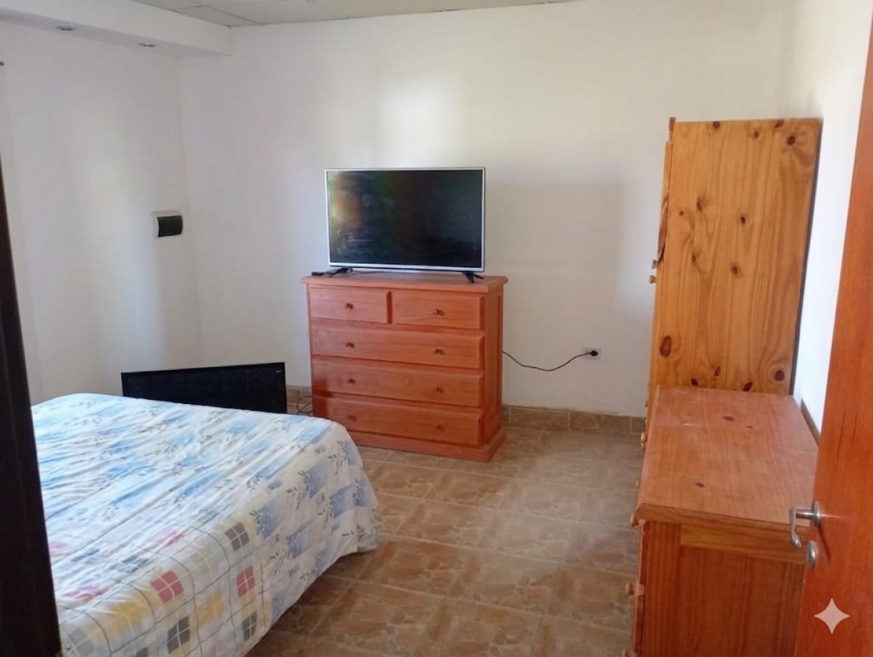 CASA CON GRAN TERRENO EN SAUCE MONTRULL RN12