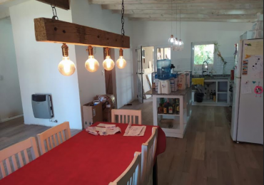 VENTA CASA EN ESQ. ORO VERDE - AMPLIO TERRENO