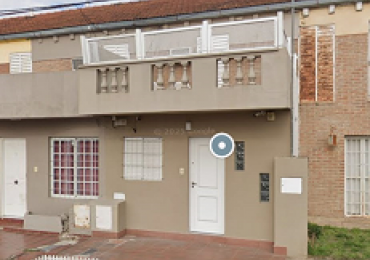 CASA 3 DORM Y COCHERA -  A. PALACIOS Y AV. DE LAS AMERICAS